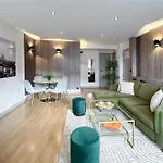 Apartament Spacious & Luxurious Flat In Montparnasse