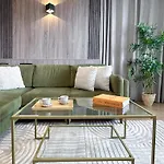 Apartament Spacious & Luxurious Flat In Montparnasse Paryż