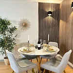 Spacious & Luxurious Flat In Montparnasse * Paryż