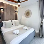 Spacious & Luxurious Flat In Montparnasse Apartament