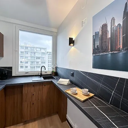 Spacious & Luxurious Flat In Montparnasse