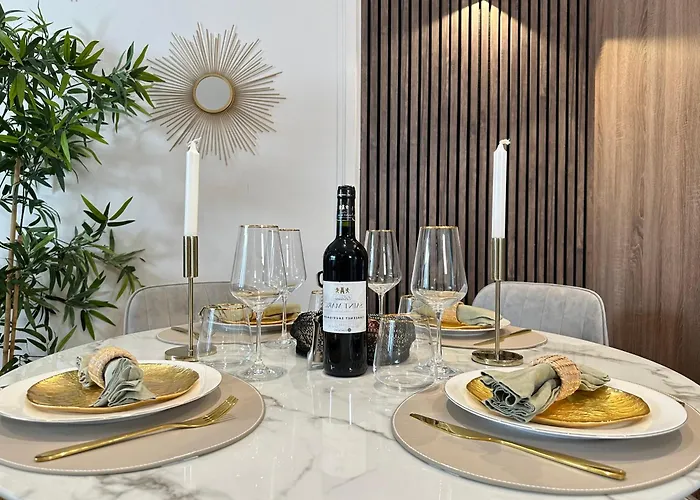 Spacious & Luxurious Flat In Montparnasse Paris