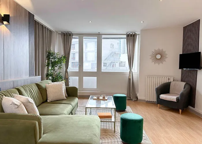 Spacious & Luxurious Flat In Montparnasse Apartment Paris
